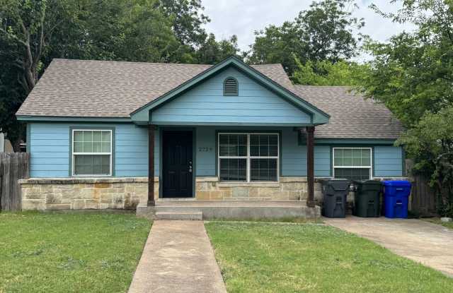 Cozy 3 Bedroom in the Heart of Waco photos photos