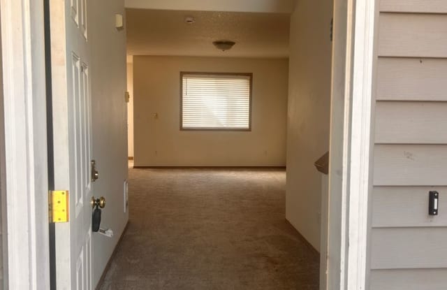 Charming Battle Ground Two-Story Home with Fenced Backyard! Gallery 3