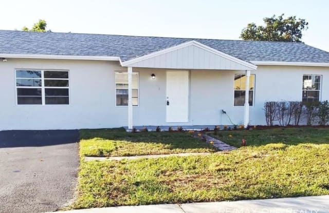 7902 SW 4th Pl - 7902 Southwest 4th Place, North Lauderdale, FL 33068