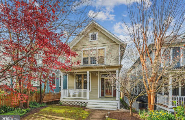 4114 FESSENDEN Street NW Gallery 1