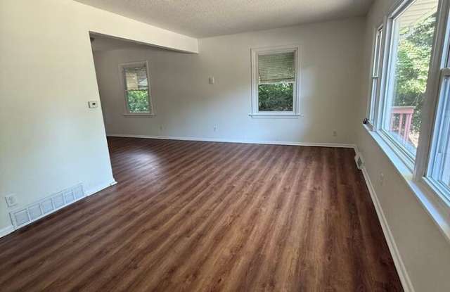 2115 East Locust Street photos photos