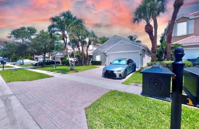 137 Canterbury Pl photos photos