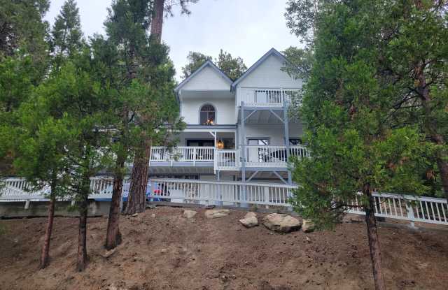 27564 Cedarwood Drive Gallery 3