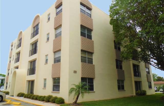 Nice, clean, one-bedroom ground floor unit photos photos