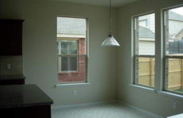605 Twin Knoll Drive Gallery 4