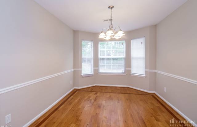 5332 Shirewick Drive Gallery 4