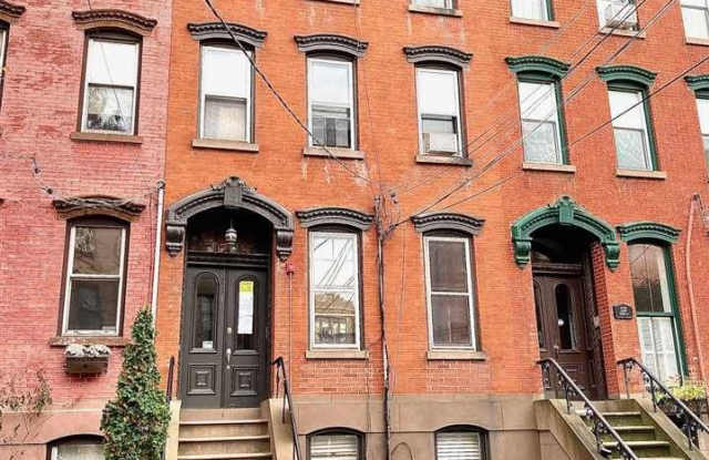 221 8TH ST photos photos