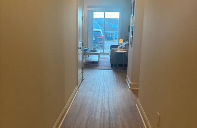 Glenwood Townhomes Unit #103 Gallery 3