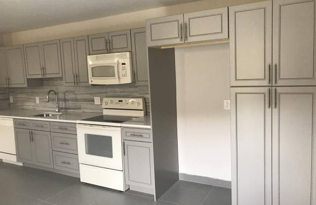 142 SW 8th Avenue photos photos