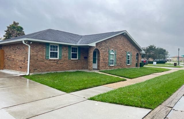 704 Deerfield Rd. - 704 Deerfield Road, Terrytown, LA 70056