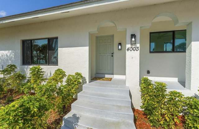4003 South Indian River Drive Gallery 4