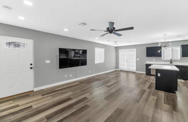 2509 E. Broadway Rd #4 Phoenix, AZ 85040 photos photos