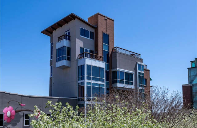 5 W Mountain Street photos photos