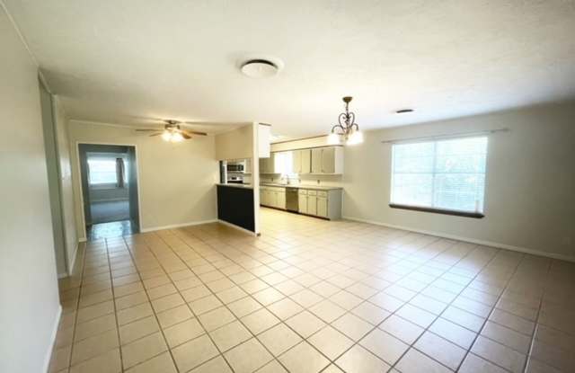 103 Cynthia Dr, Kerrville photos photos