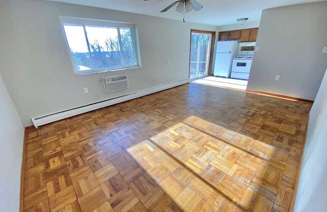 359 MOON CLINTON ROADAPT 5 photos photos