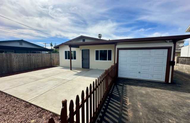 COMING SOON--2 bed/1 bath in IB photos photos