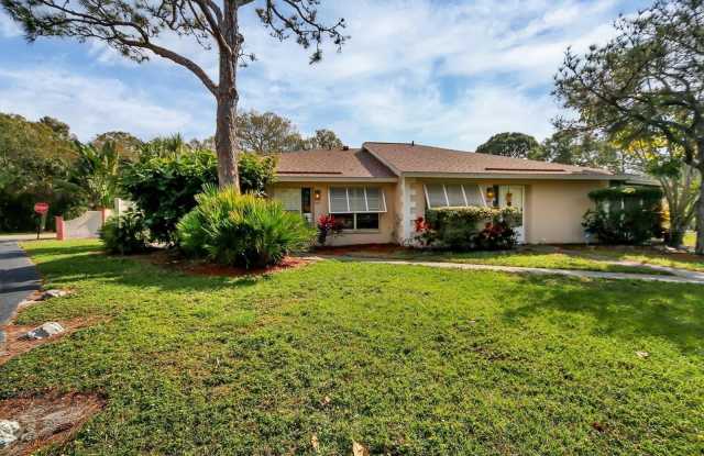 601 N JEFFERSON AVENUE photos photos