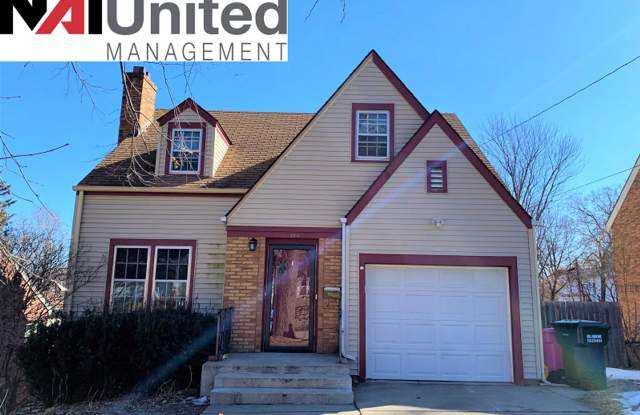 Four bedroom, one and half bath home for rent on Northside photos photos