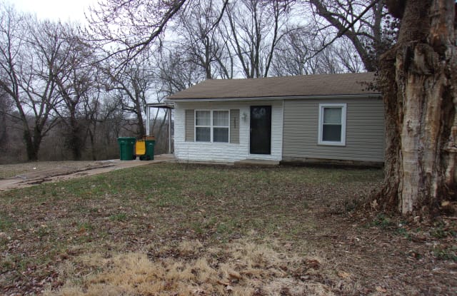 2833 Glade Ave - 2833 Glade Avenue, Jennings, MO 63136