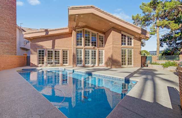 1105 BROADMOOR Gallery 3