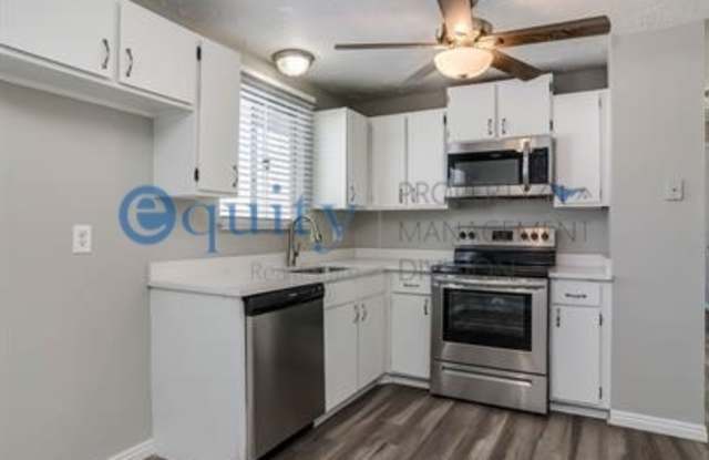 3812 Fairmont Circle Gallery 2