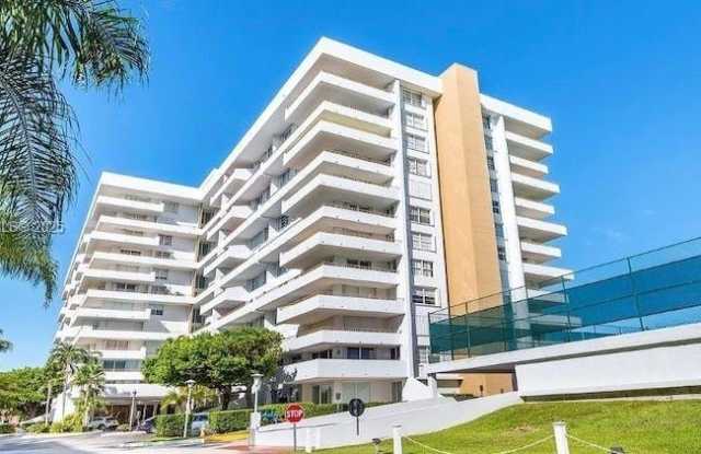155 Ocean Lane Dr photos photos