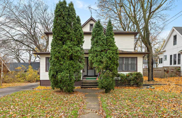 415 Dean Street - 415 Dean Street, Woodstock, IL 60098 415 Dean Street - 415 Dean Street, Woodstock, IL 60098
