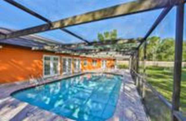 1490 Glenridge Dr Gallery 2