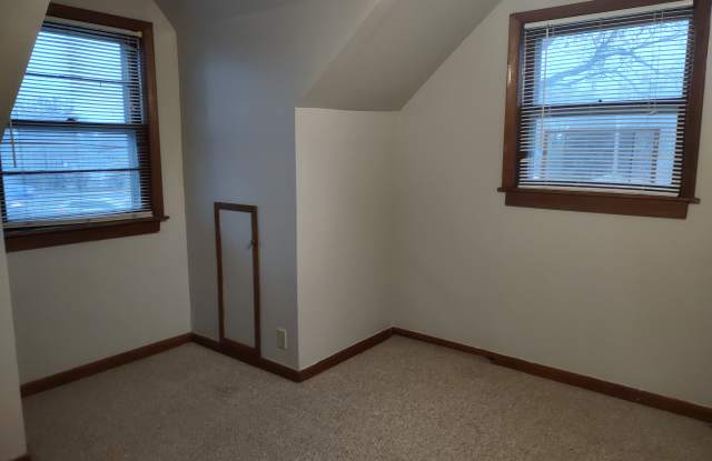 5056 Jarvis Avenue photos photos