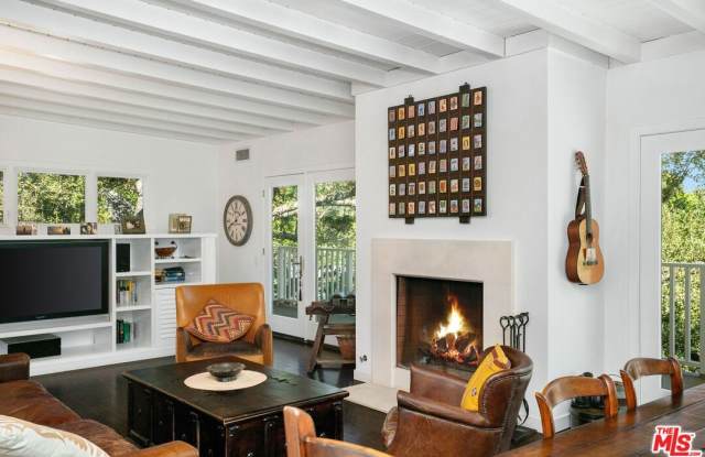 9016 Wonderland Ave photos photos