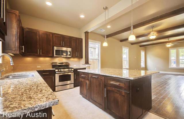 2836 Salado Street - 2836 Salado Street, Austin, TX 78705