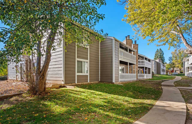 Renovated 3BR/2BA Apartment | New Kitchen + Large Balcony Gallery 1