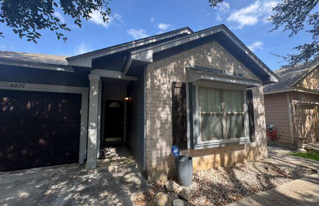 Move-In Ready 3-Bedroom Home Near the San Antonio Medical Center photos photos Move-In Ready 3-Bedroom Home Near the San Antonio Medical Center photos photos