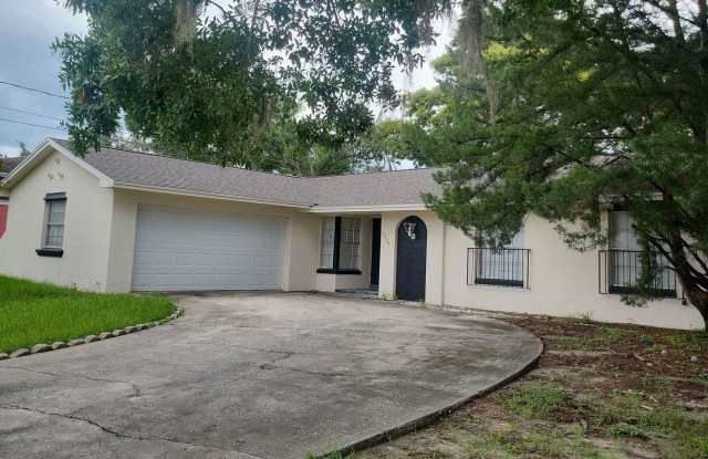 2209 Woodwind Dr - 2209 Woodwind Drive, Pine Hills, FL 32808