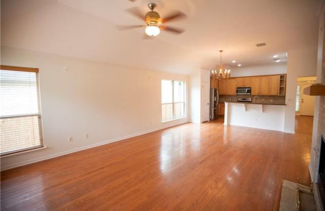 5004  Hibiscus Valley DR Gallery 4