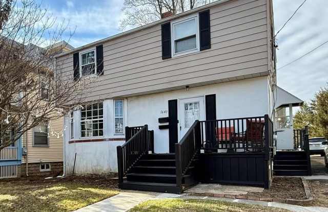 1643 PENNINGTON Road unit: First Floor photos photos