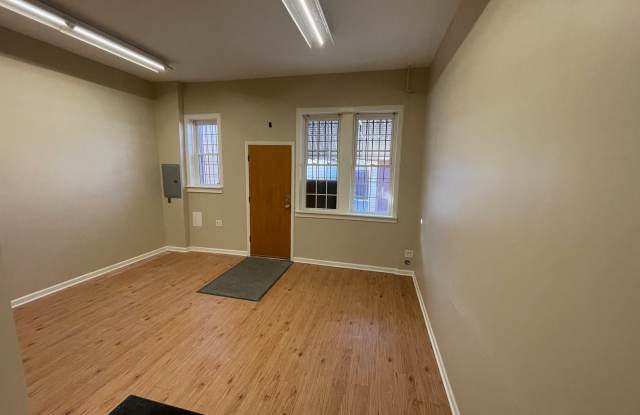 3018 North Laramie Avenue photos photos