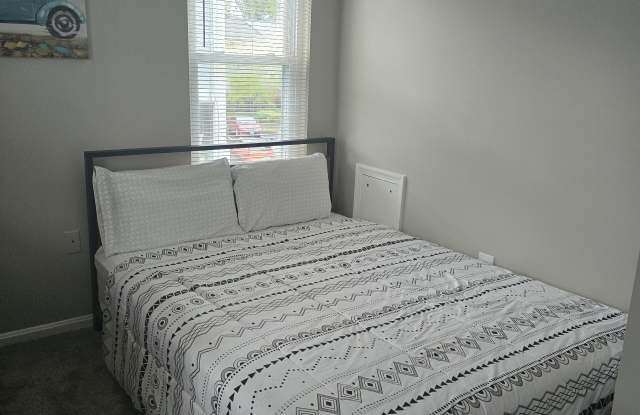 3045 Shepperton Terrace photos photos