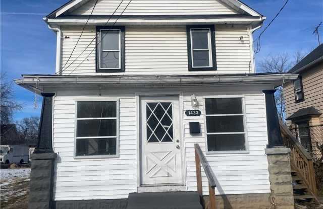 1433 Kenmore Boulevard unit: 2 photos photos