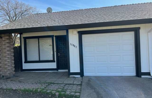 Duplex in Rancho Cordova photos photos