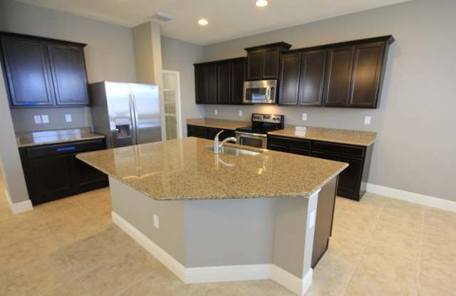 10168 Grand Oak Circle Gallery 2