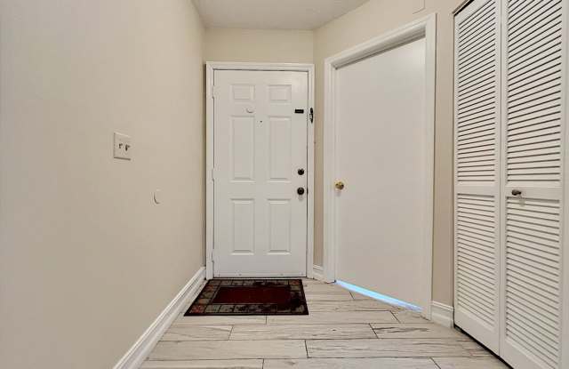 Beautiful Villa in the Conway Area 2/2 plus a Loft Gallery 4