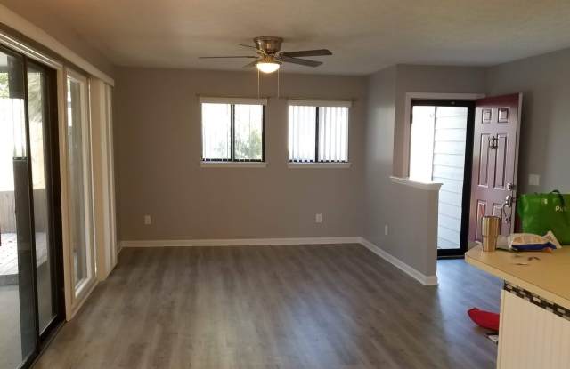 817 Premier Dr Gallery 4