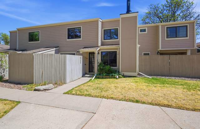 Spacious Townhome in Arvada photos photos Spacious Townhome in Arvada photos photos