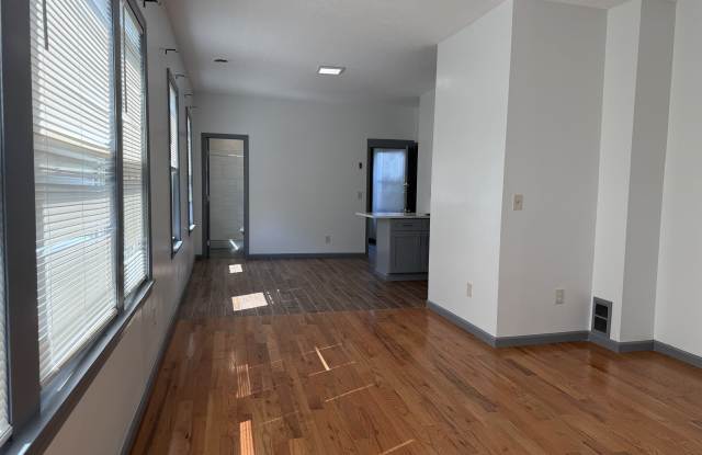 264 Ferry Street Gallery 4