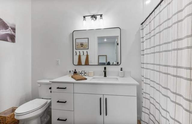3131 Fleur Drive Gallery 1