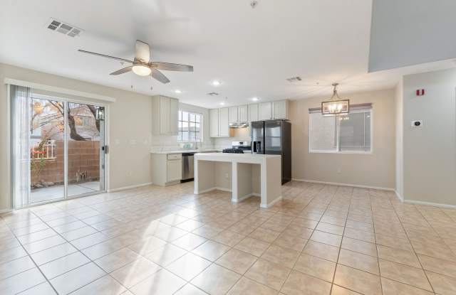 Stylish Gated Community 3 Bedroom Townhome with Solar & Community Amenities! Gallery 3