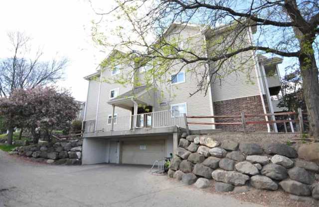 1144 Morraine View Drive - 1144 Morraine View Drive, Madison, WI 53719