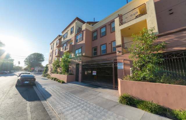 Now Leasing @ Archwood Court Apartments photos photos