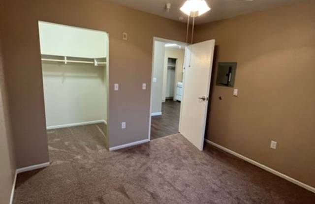 Albany Court Apartments 55+ photos photos